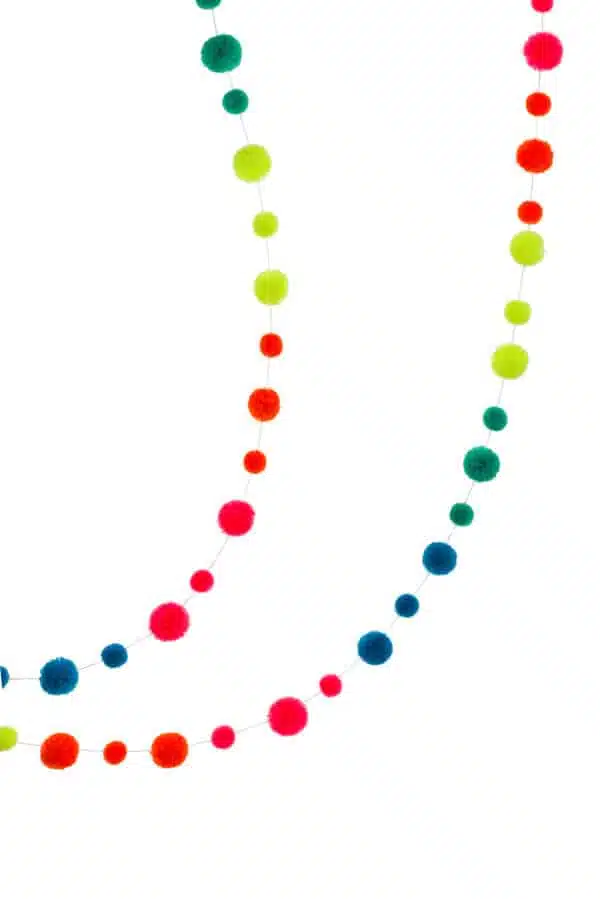 Neo-Pastel-Garland-PomPom-Galore-4993-600x899