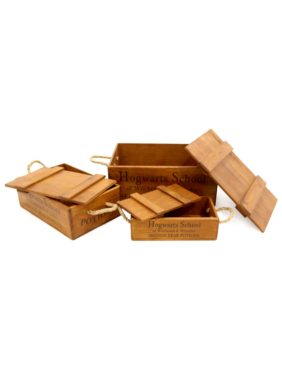 SN8941_Set of 3 Wooden Lidded Chest Boxes with Rope Handles - Hogwarts School_event_prop_hire_EPH_Creative_241