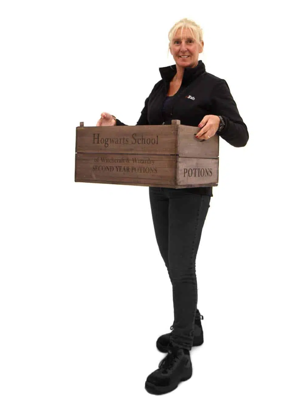 SN8942_Wooden Crate - Hogwarts School_event_prop_hire_EPH_Creative_270_optimised
