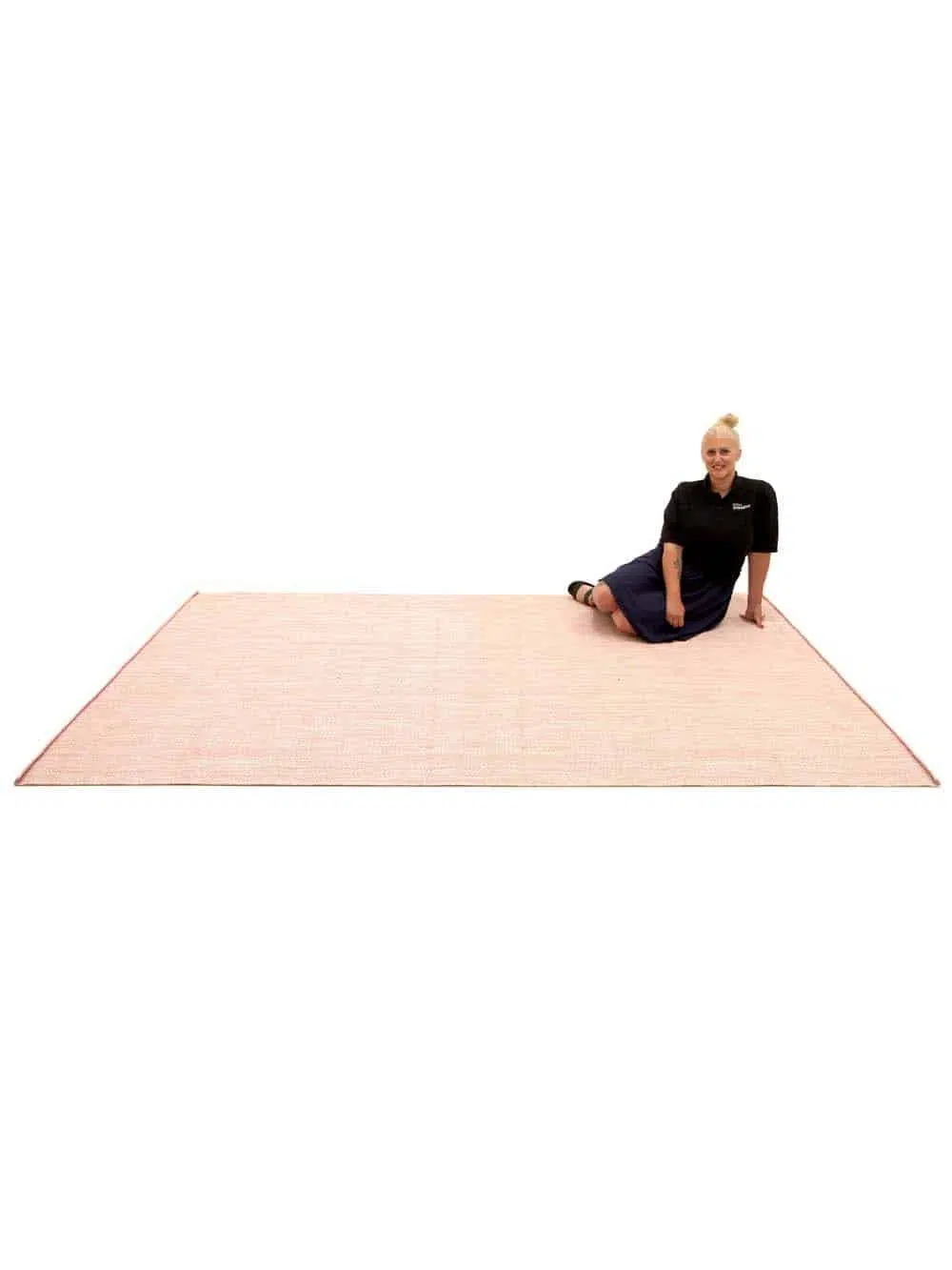 SN9732_Outdoor rug- Rose 200 x 290cm _event_prop_hire_EPH_creative3_optimised