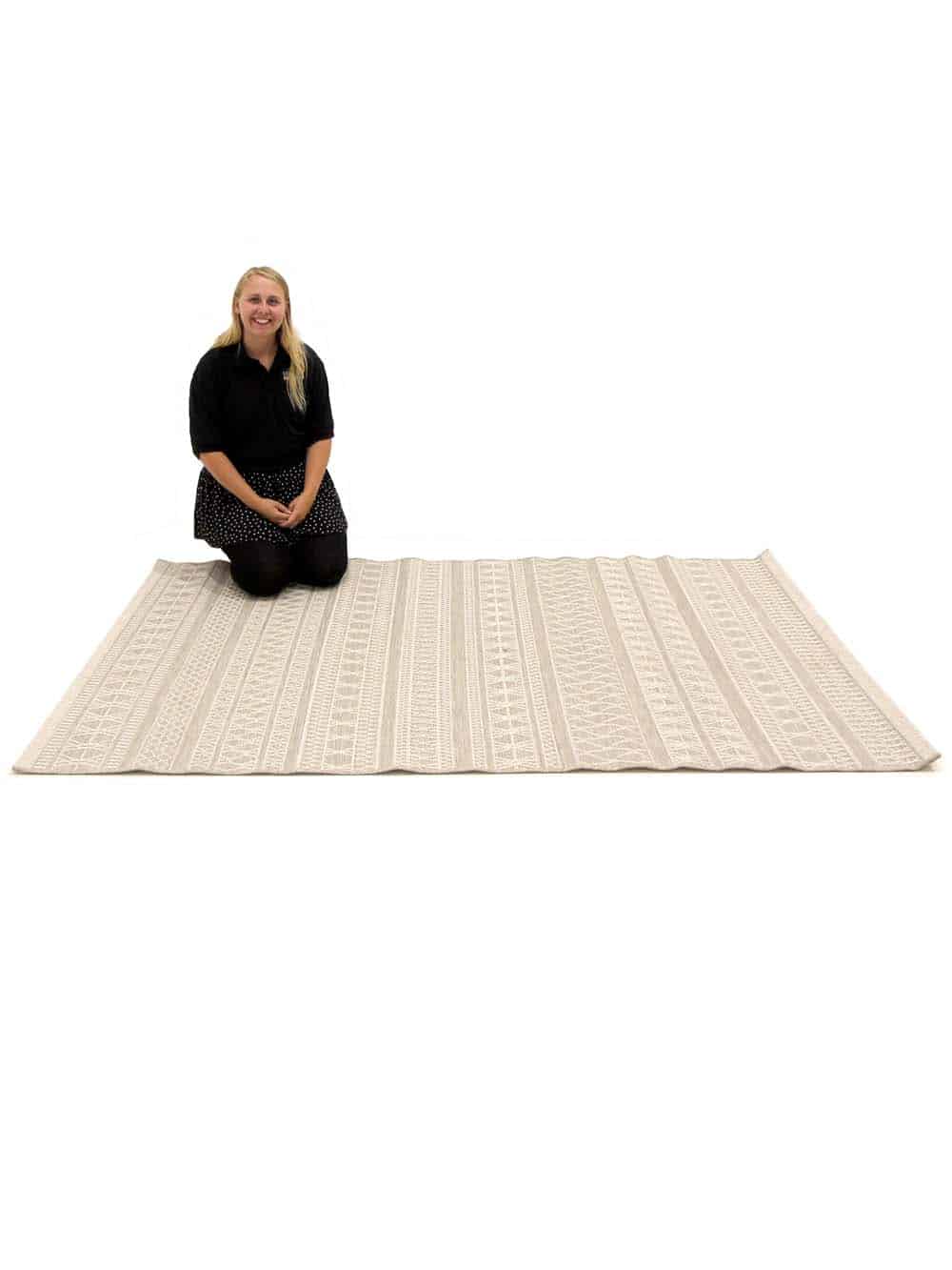 SN9736_Indoor_Outdoor Rug - Beige Patterned 160 X 220CM_event_prop_hire_EPH_Creative_034_optimised