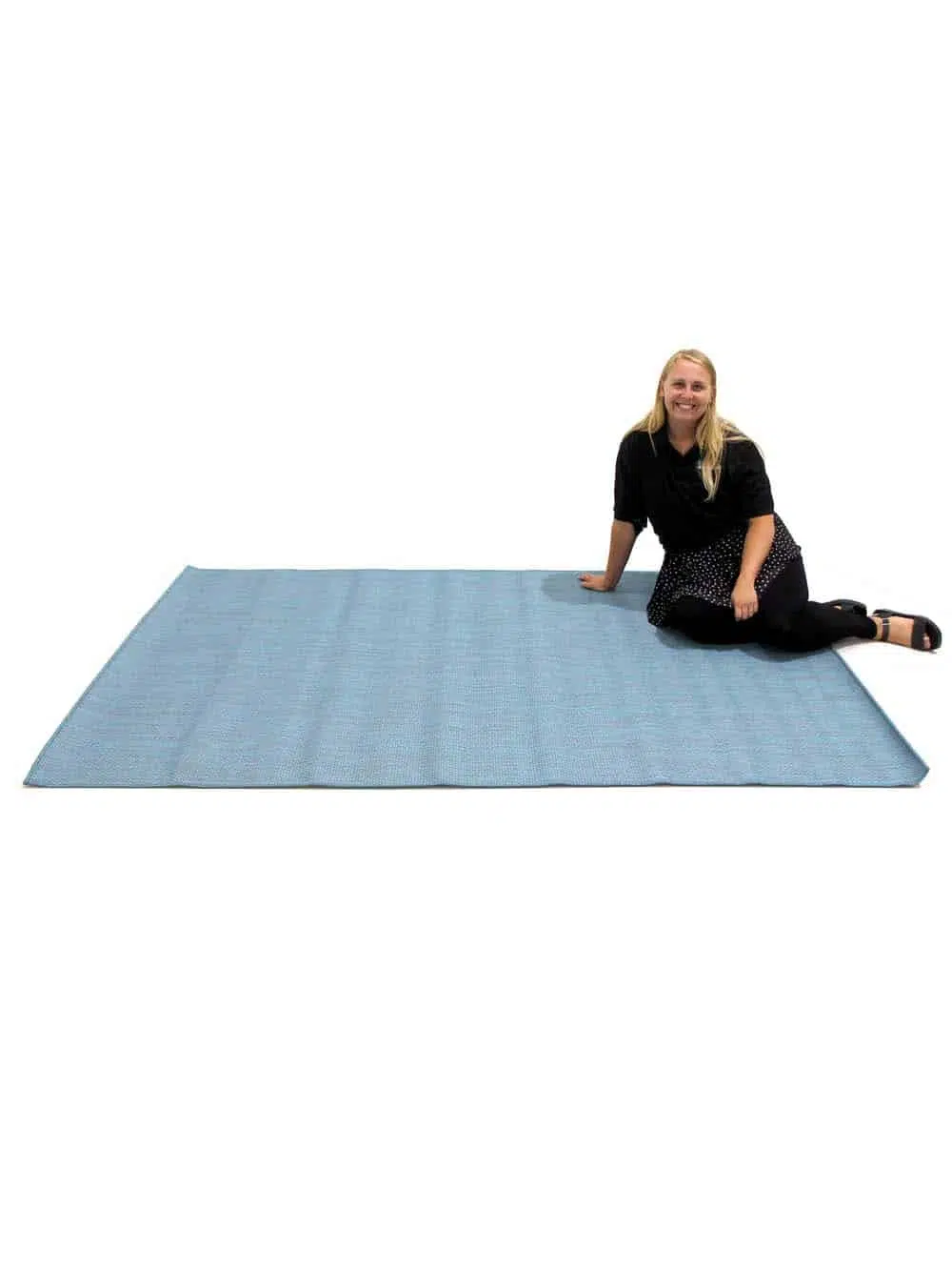 SN9743_Outdoor rug- Blue 160 x 230cm _event_prop_hire_EPH_creative9_optimised