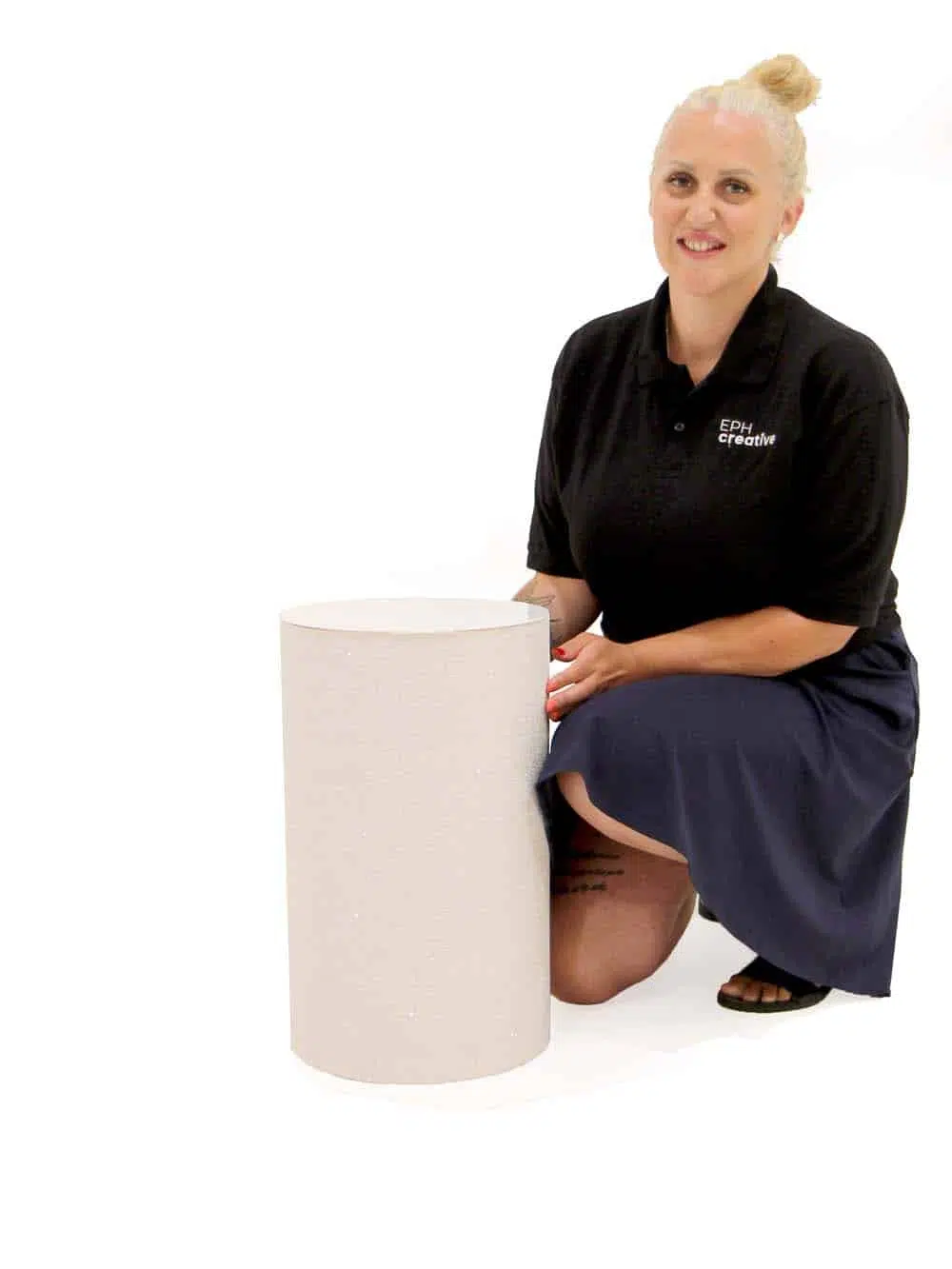SN7933_Circular Plinth White Glitter 50cm_event_prop_hire_EPH_Creative_025_optimised