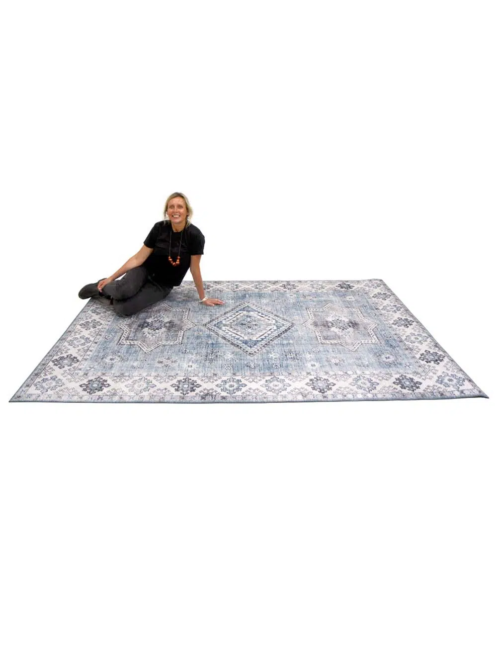 SN10237 _Large Distressed Rug - Light Blue - 180 x 270cm_event_prop_hire_EPH_Creative_2_optimised