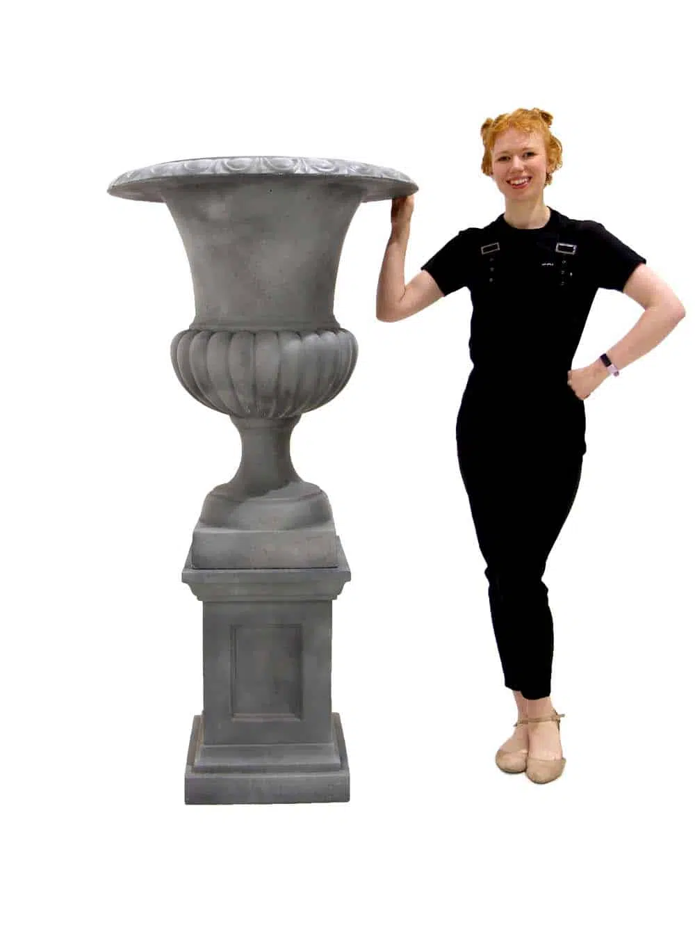 SN8390_Medium Stone Effect Urn with Plinth_event_prop_hire_EPH_Creative_425_optimised