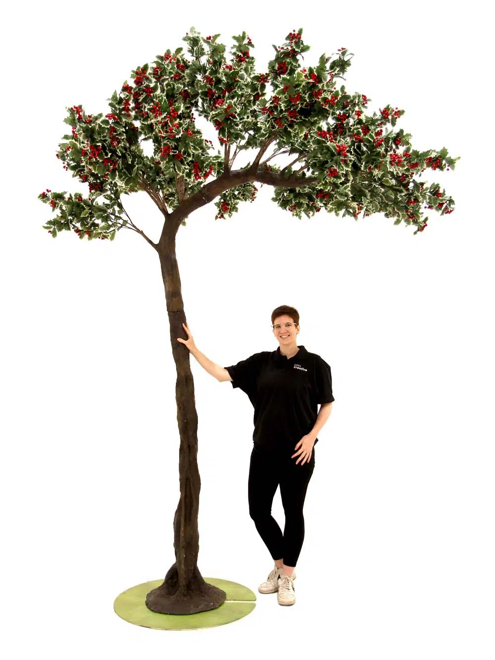 SN10150_Holly Half Arch tree_event_prop_hire_EPH_creative_321_optimised
