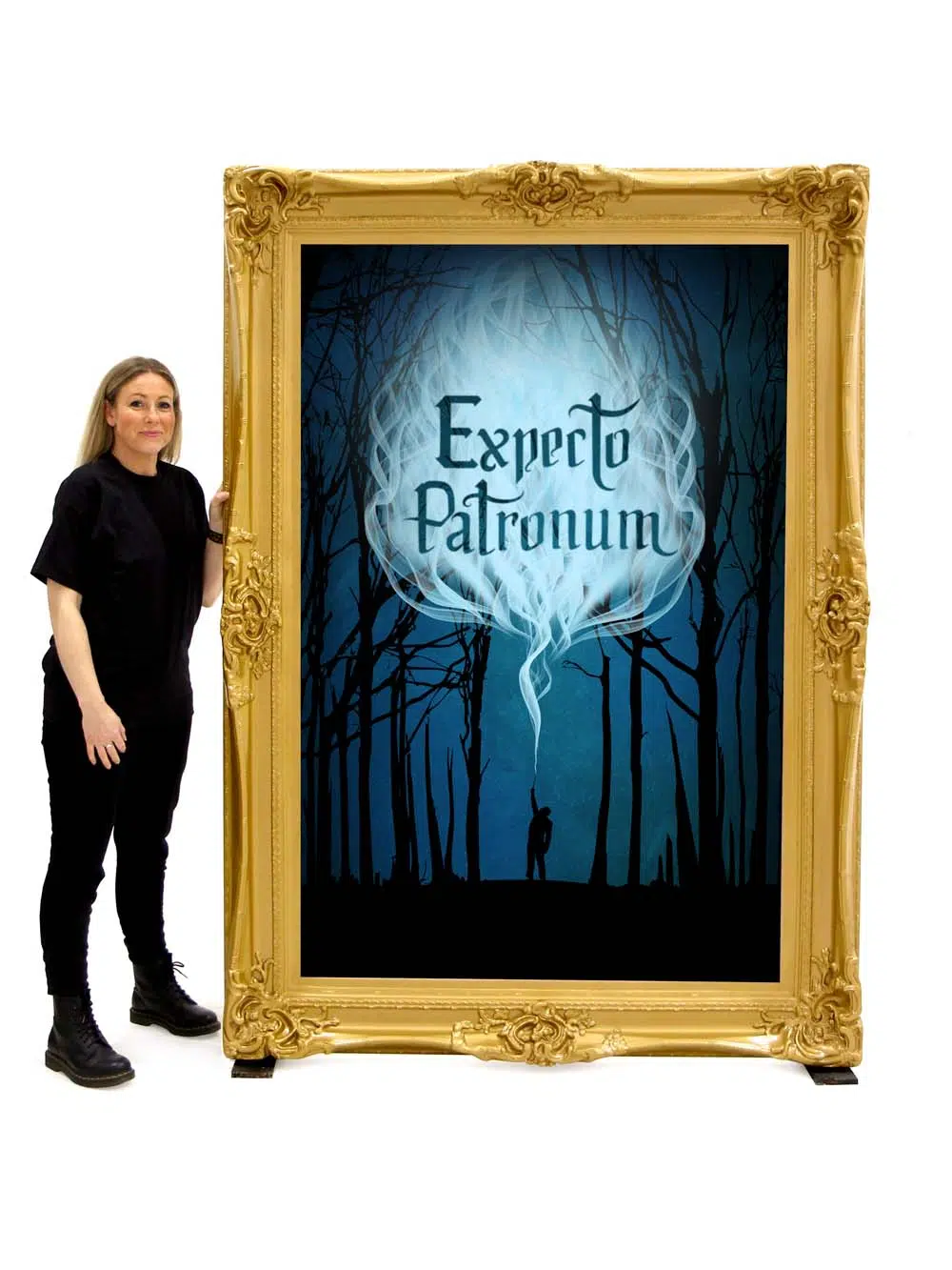 SN10569_Expecto Patronum - Giant Gold Frame_event_prop_hire_EPH_Creative_020_optimised