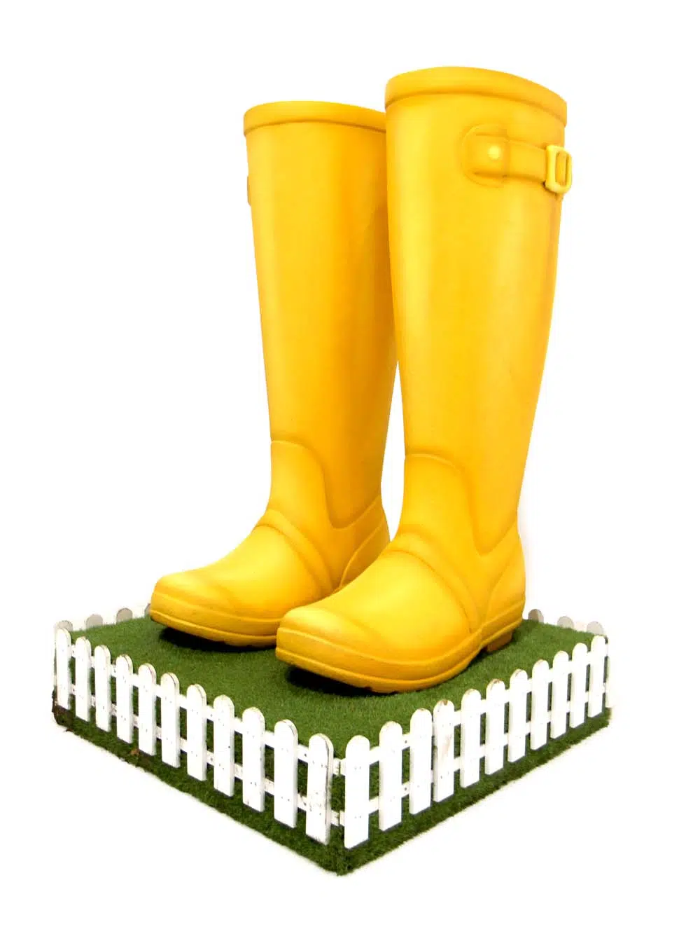 SN10621_Giant Welly Boots on Plinth - Yellow_event_prop_hire_EPH_Creative_5_optimised