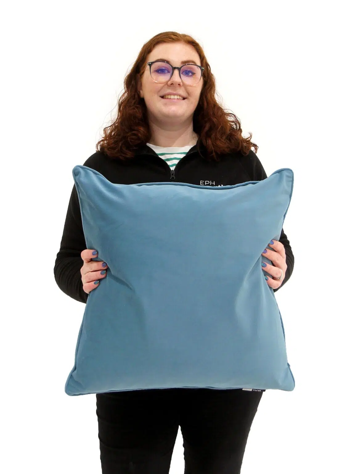 SN11661 _ Velvet Cushion - Turquoise__06792_optimised
