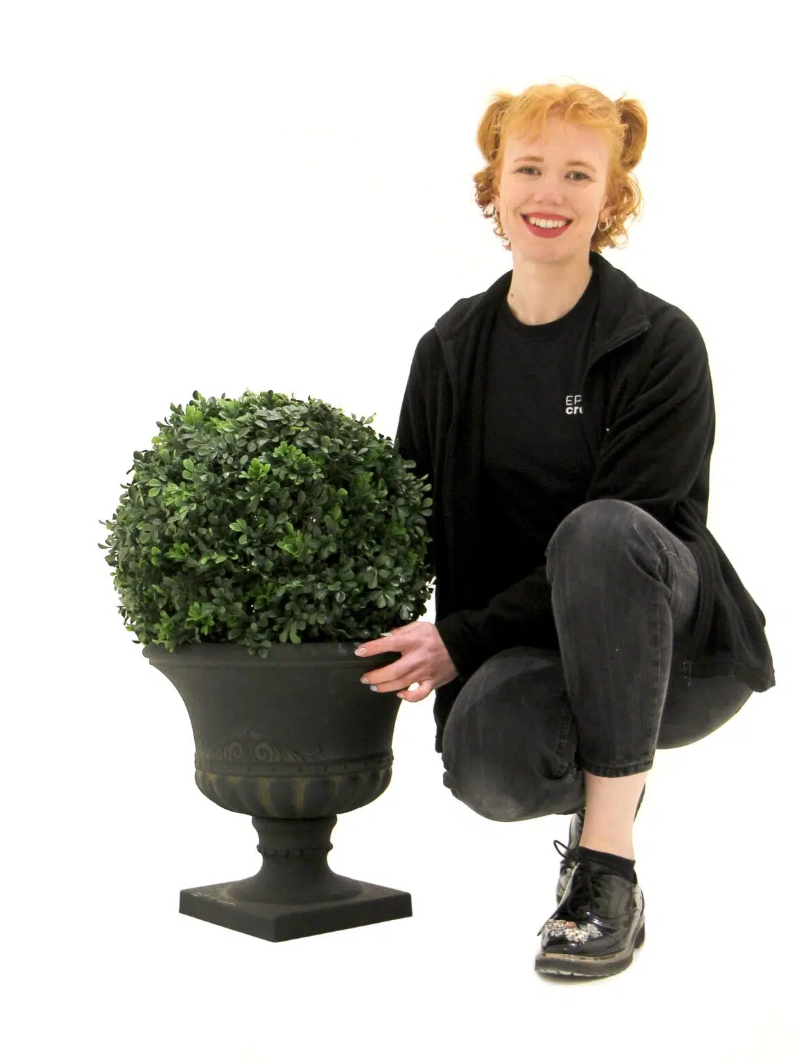 SN12075_Topiary Boxwood Ball - Medium__08256_optimised