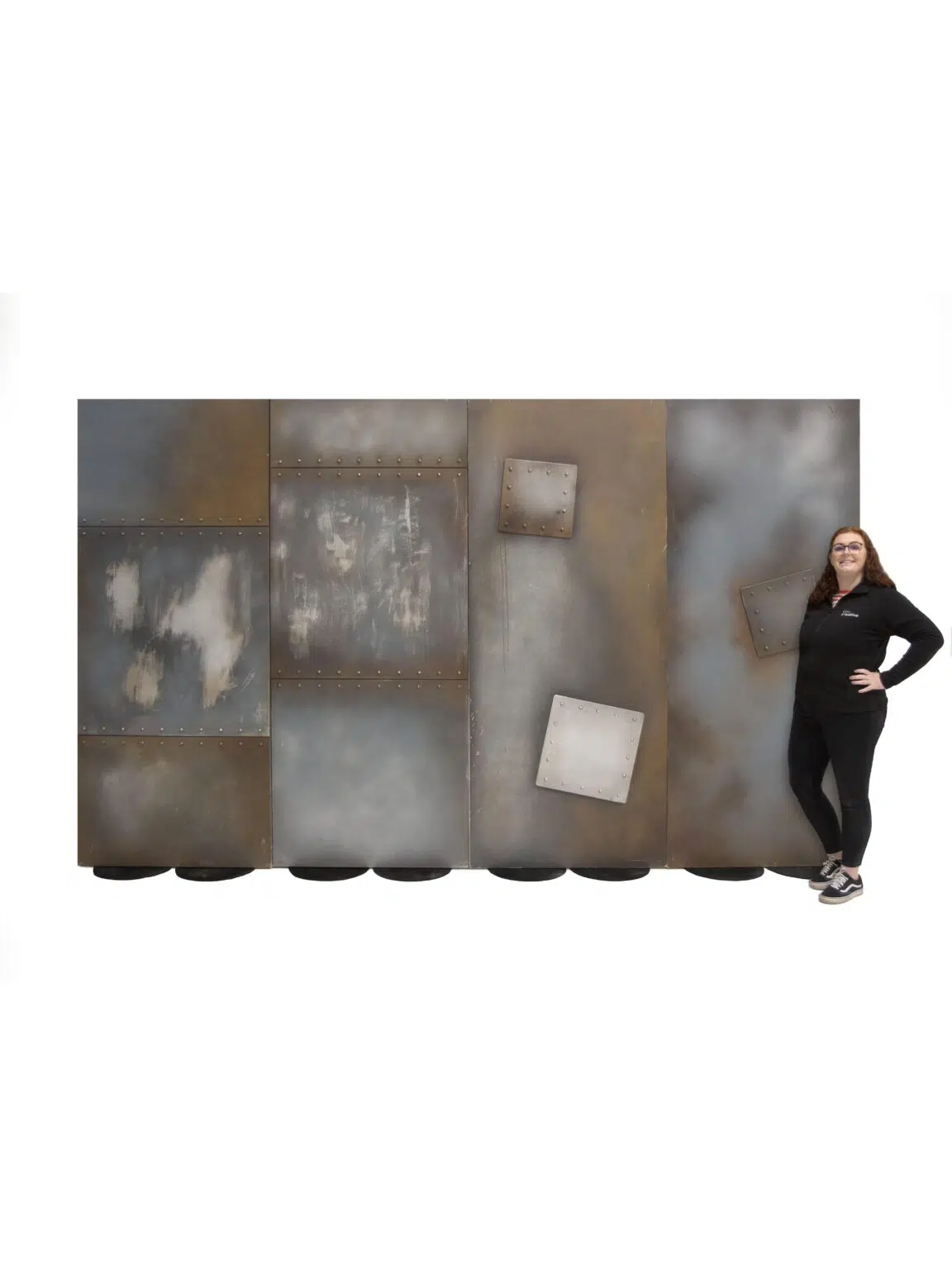 SN12153_Industrial Metal Effect Backdrop - Metal Panelled Finish (Style May Vary) - Medium__08072_optimised