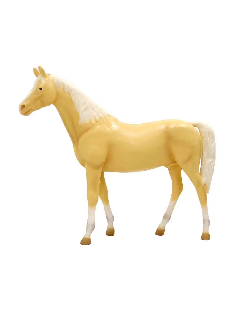 SN12981_Life-Size Palomino Horse_event_prop_hire_EPH_Creative_016_optimised
