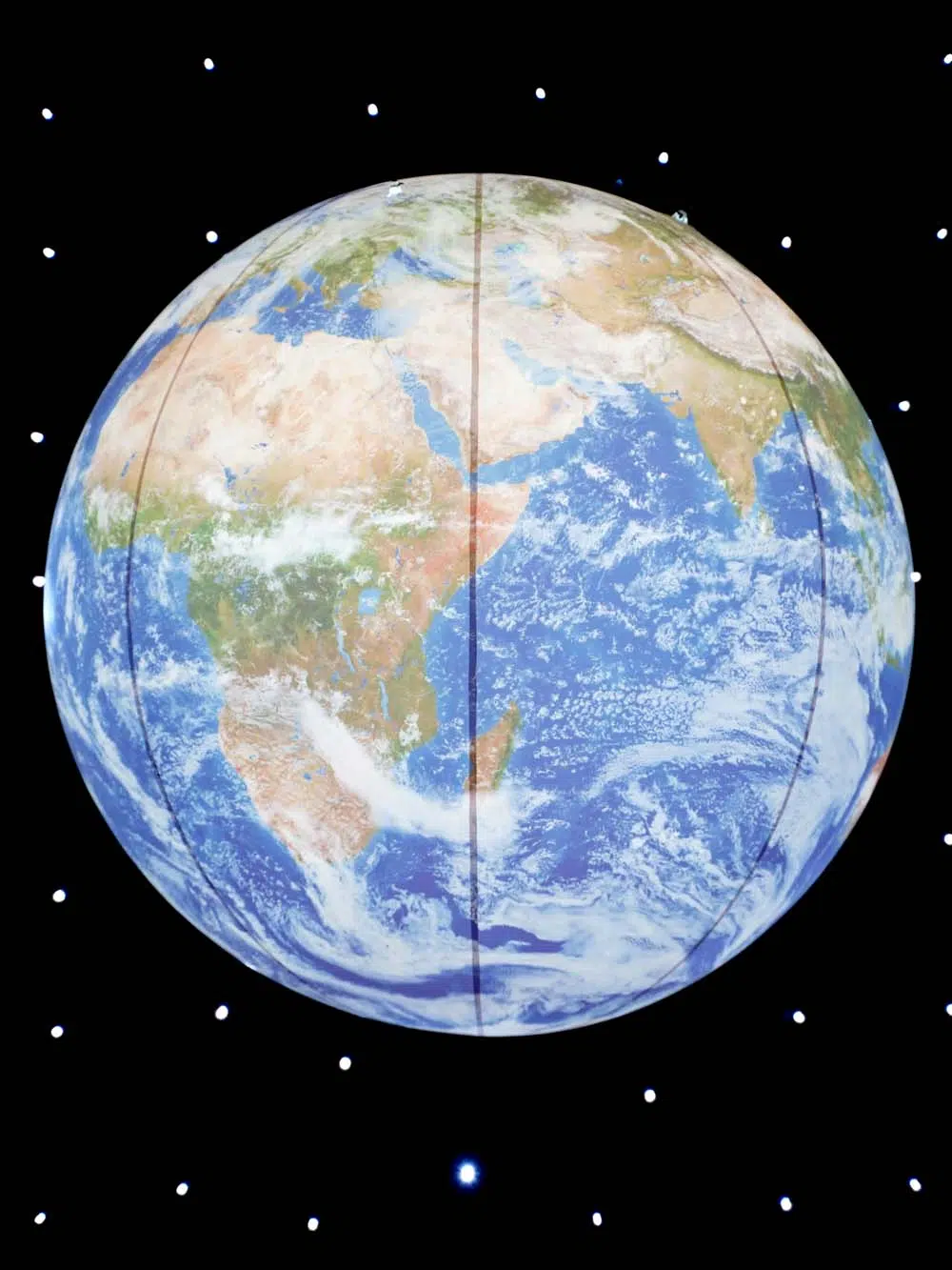 SN13079 _Giant Inflatable Planet - Earth_event_prop_hire_EPH_Creative_211. optimised