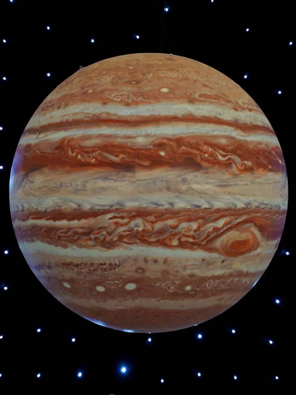 SN13082_Giant Inflatable Planet - Jupiter_event_prop_hire_EPH_Creative_234_optimised