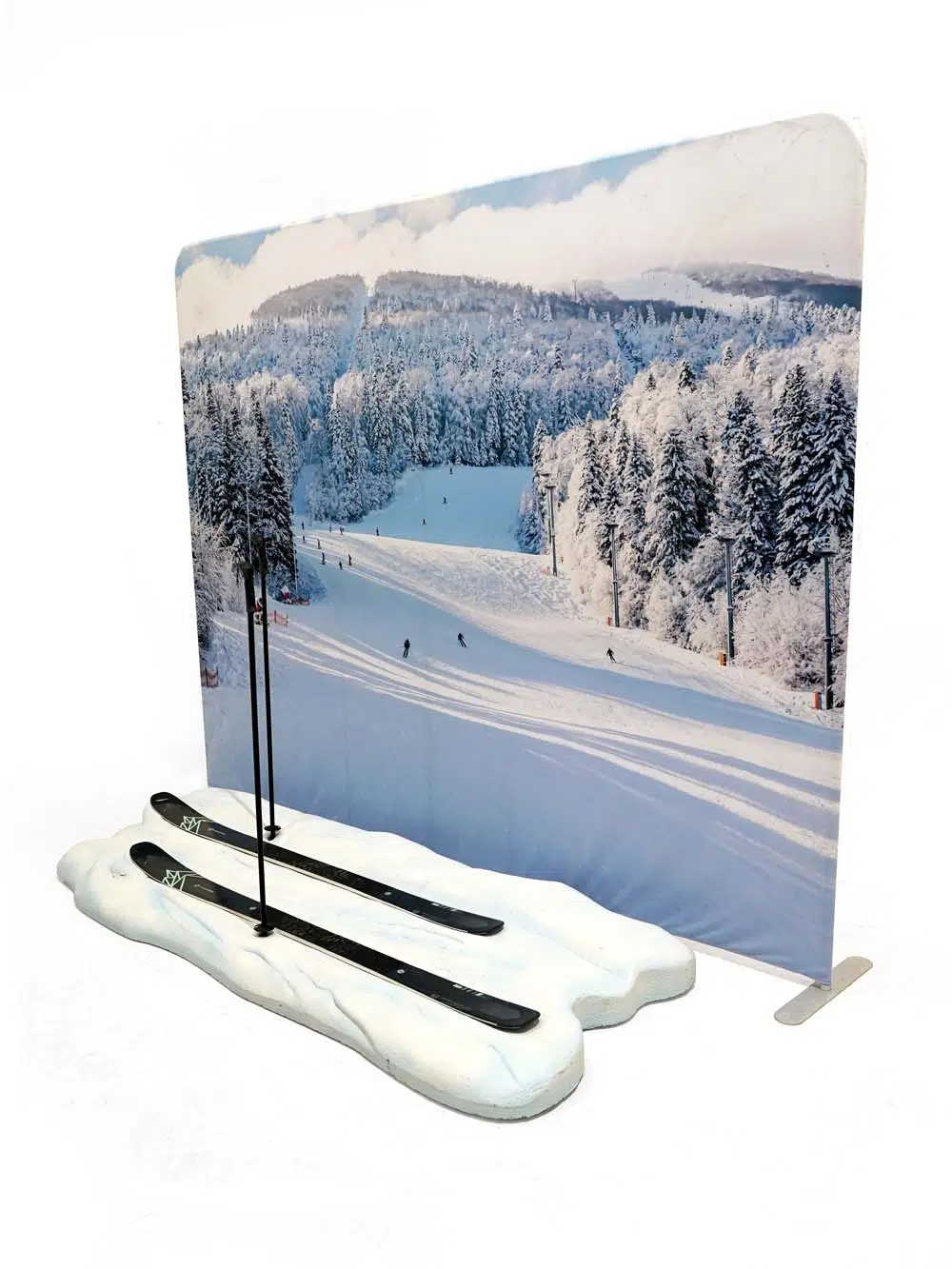 SN13420 _Ski 'Hop-On' Photo Op_event_prop_hire_EPH_Creative_073 _optimised