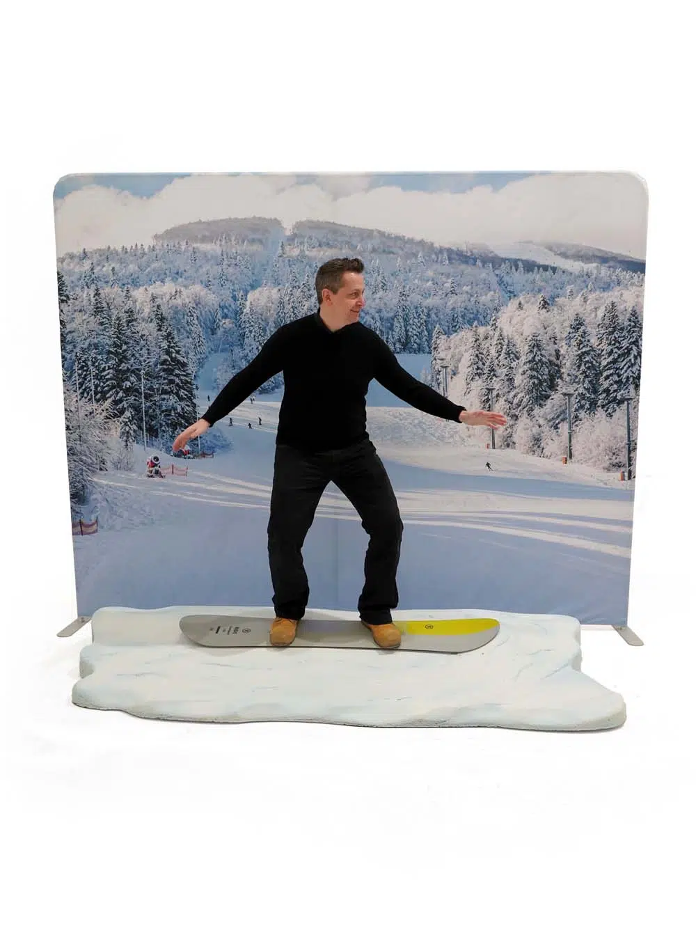 SN13421 _Snowboard 'Hop-On' Photo Op_event_prop_hire_EPH_Creative_059 _optimised