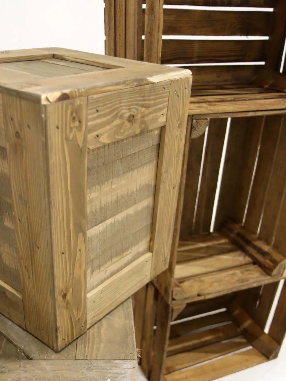 SN13697 _Après Ski Styling Package - Crates_event_prop_hire_EPH_Creative_400 _optimised