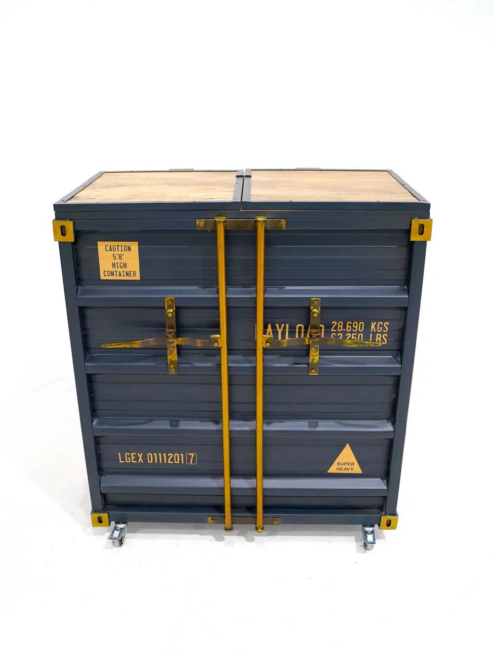 SN13741 _Shipping Container Bar_event_prop_hire_EPH_Creative_009 _optimised