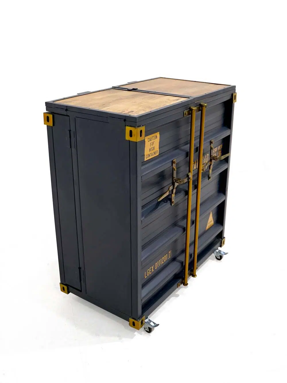 SN13741 _Shipping Container Bar_event_prop_hire_EPH_Creative_010 _optimised