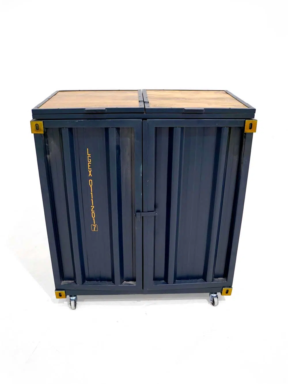 SN13741 _Shipping Container Bar_event_prop_hire_EPH_Creative_011 _optimised