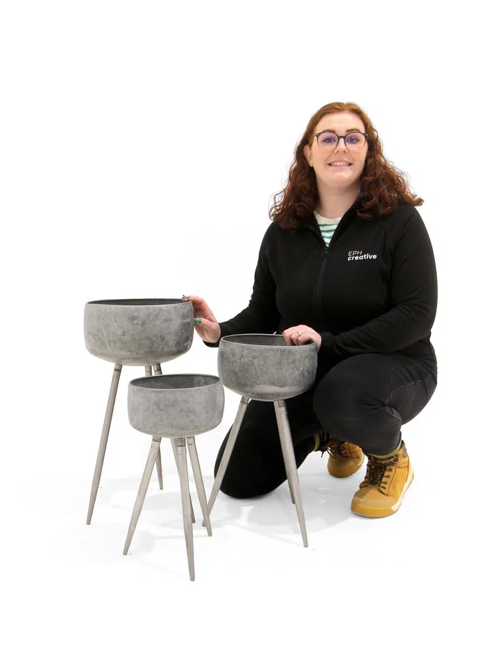 SN11557 _Hammered Bowl Planter with Legs - Set of 3_event_prop_hire_EPH_Creative_0 _optimised