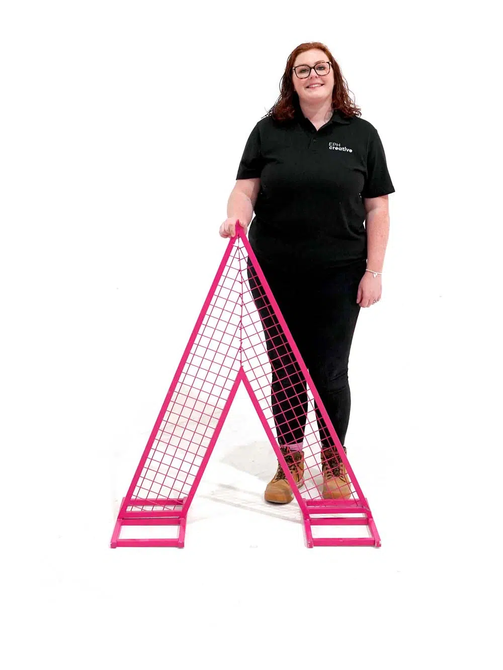 SN13269 _Triangular Mesh Frame - Pink - Small_event_prop_hire_EPH_Creative_100 _optimised