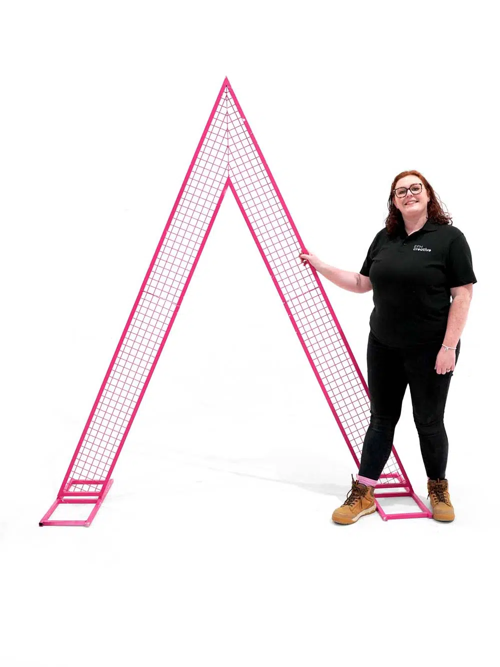 SN13271 _Triangular Mesh Frame - Pink - Large_event_prop_hire_EPH_Creative_085 _optimised