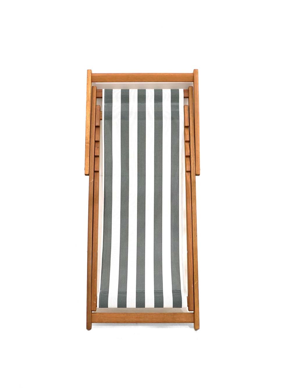 SN12257-_Traditional-Deckchair-Green-Stripe_event_prop_hire_EPH_Creative_024-copy-_optimised