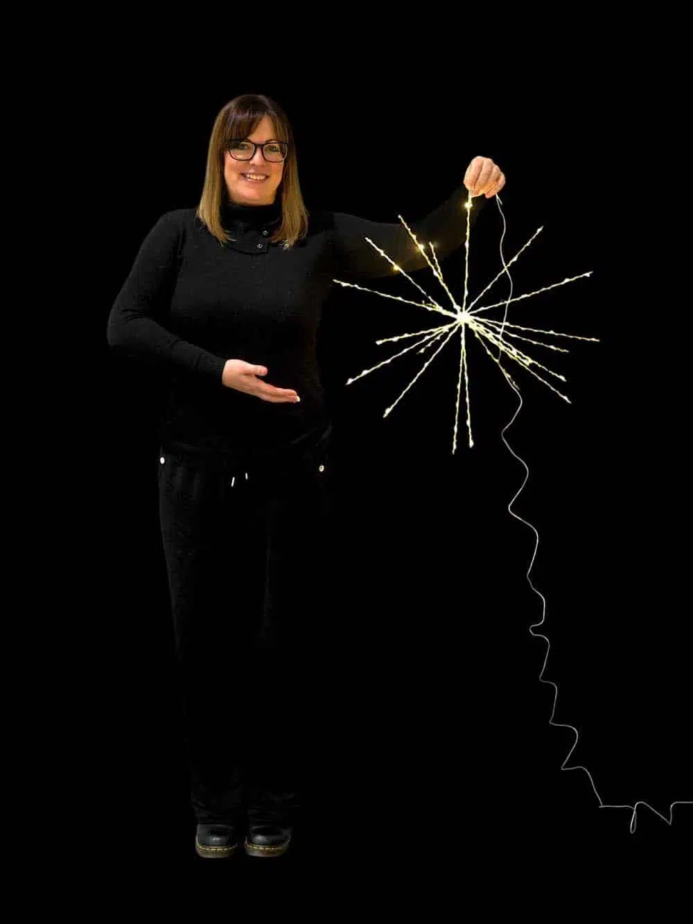 SN13994-_Micro-LED-Polestar-Flashing-Gold_Warm-White-55cm-Mains-Powered_event_prop_hire_EPH_Creative_005-copy-_optimised