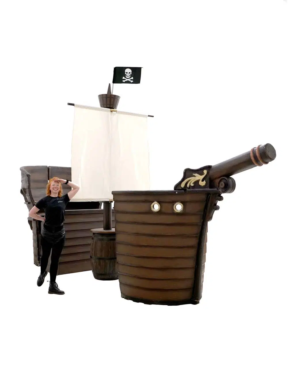 SN14551-_Pirate-Galleon-Light-Sail_event_prop_hire_EPH_Creative_443-_optimised