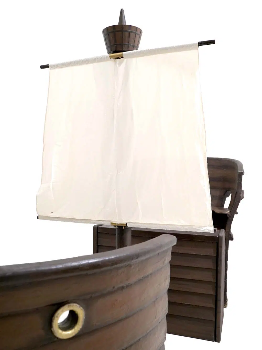 SN14551-_Pirate-Galleon-Light-Sail_event_prop_hire_EPH_Creative_475-_optimised