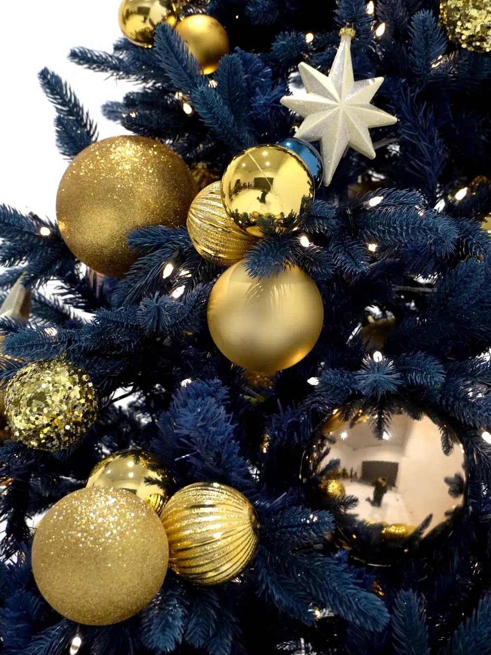 SN15109-_Celestial-Luxe-Dressed-Tree-2.1m-Full-Gift-Box-Dressing-Kit_event_prop_hire_EPH_Creative_299-_optimised